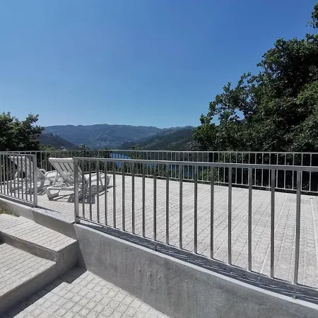 Sousa Horizonte - Louredo * 维埃拉·多米尼奥