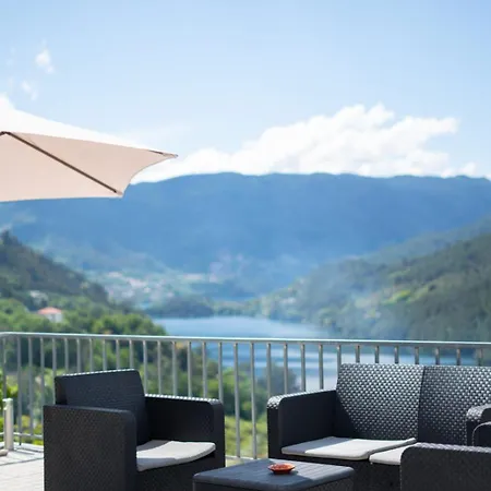 Sousa Horizonte - Louredo Апартаменты Виейра-ду-Минью