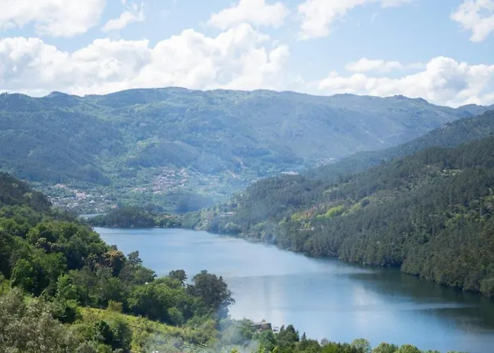 Sousa Horizonte - Louredo 公寓